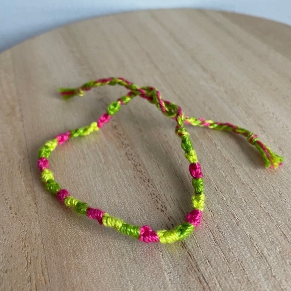 10/$25 Wilhelmina Woven Bracelet - Picture 1 of 1